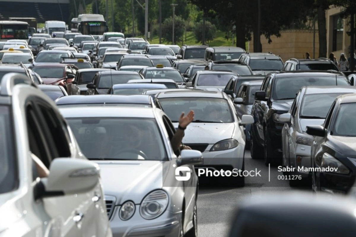 Ən çox tıxacın olduğu Bakı-Sumqayıt yolu: Problemin həlli varmı? - FOTO